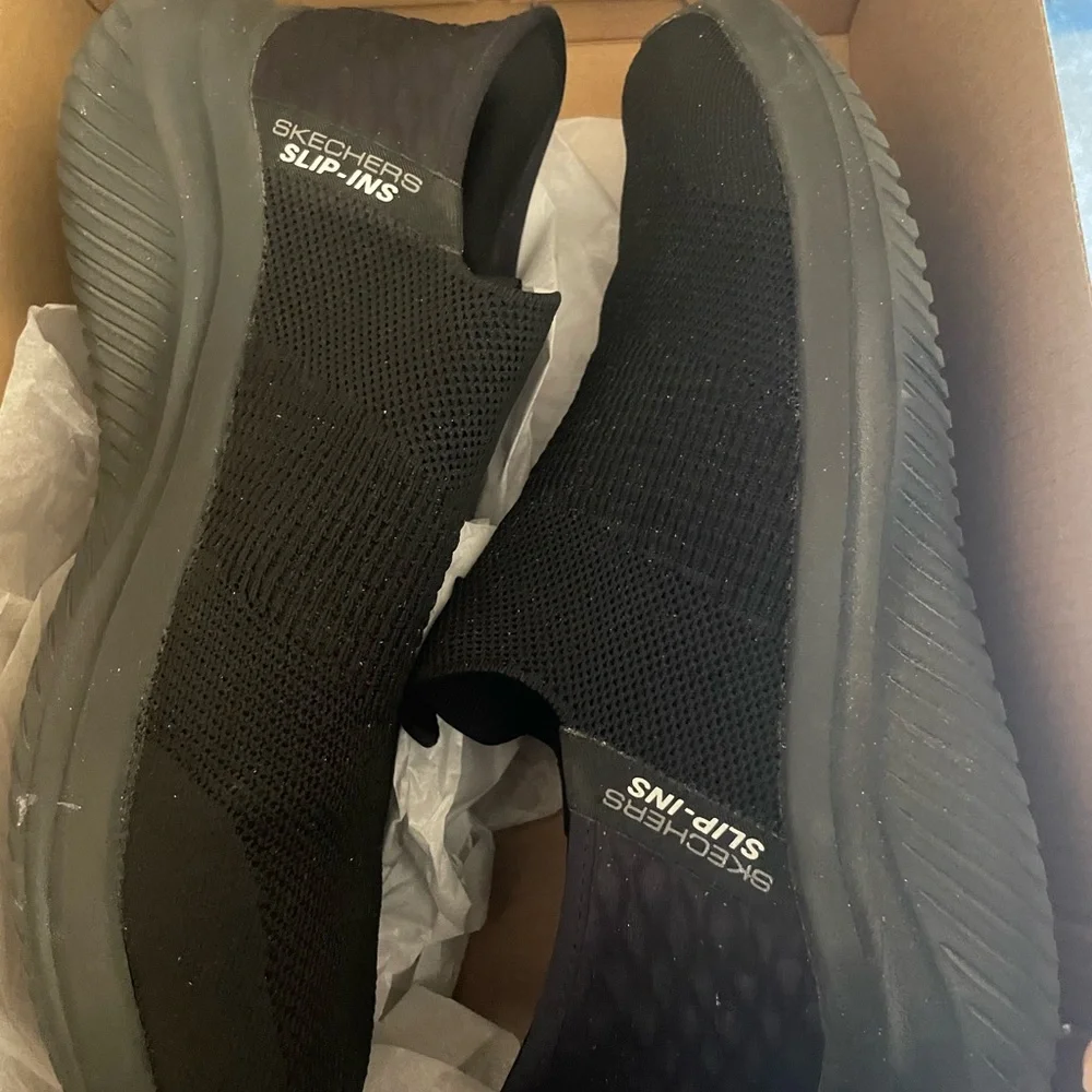 Skechers Women’s Black Slip-On Knit Sneaker Loafers